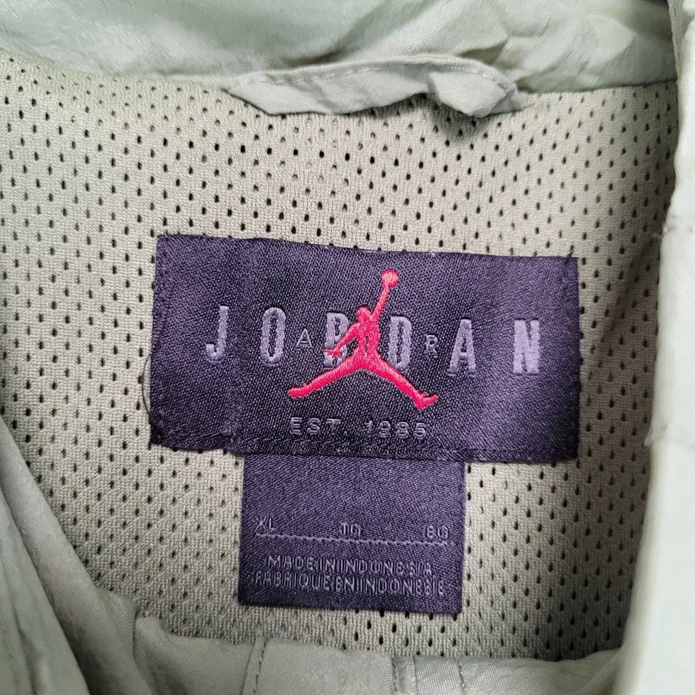 Jordan Windbreaker Y2K Jacket Mens XL Green Full Zip Mesh Lined Jumpman Logo